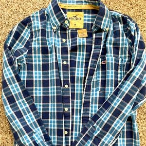 NWT Blue Hollister button down shirt